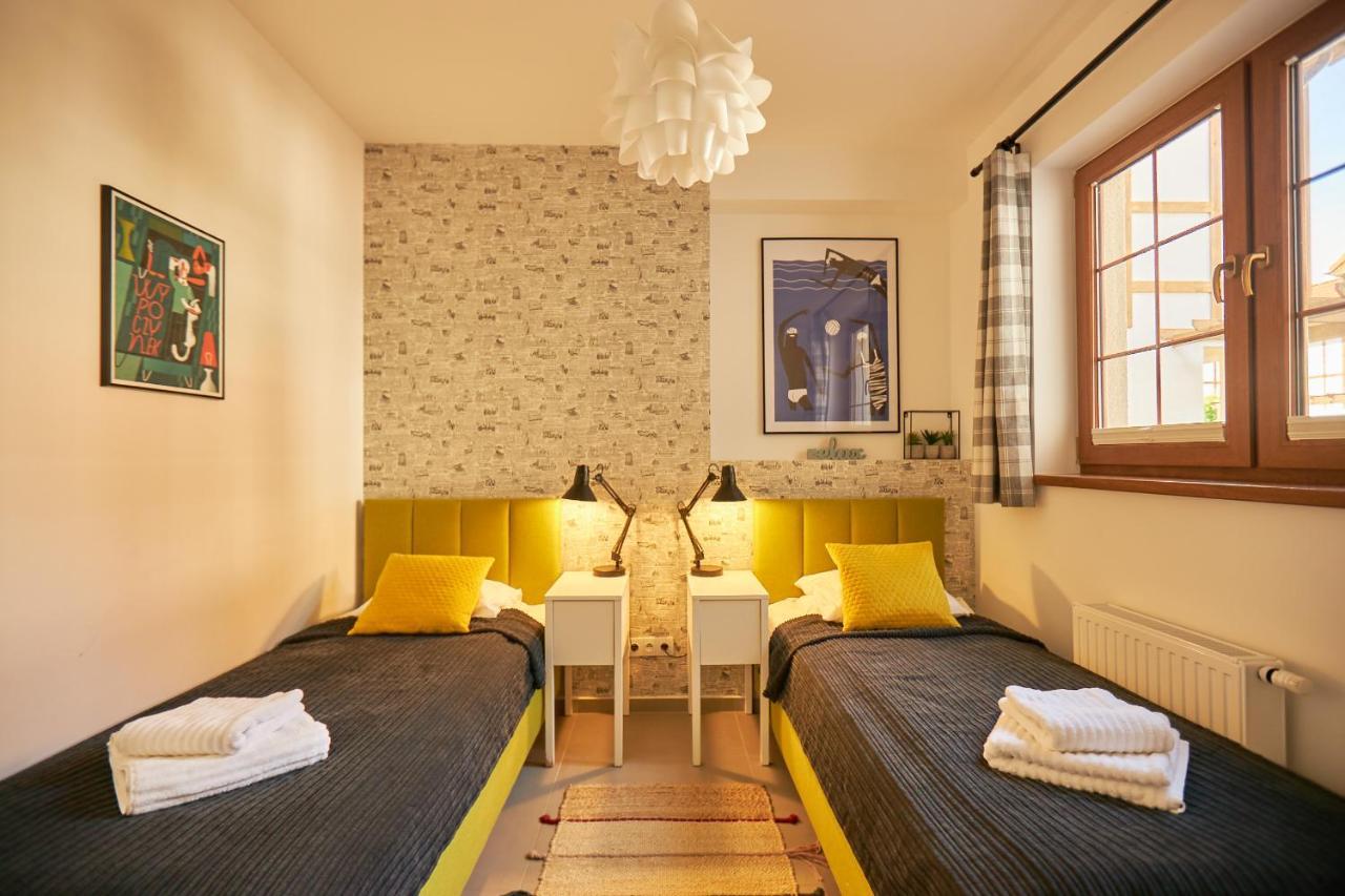 Seayou Yellow House Villa Rogowo  Buitenkant foto