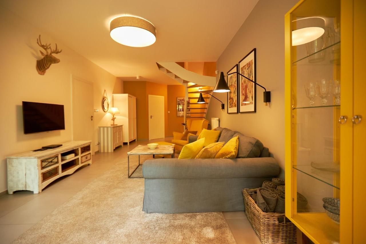 Seayou Yellow House Villa Rogowo  Buitenkant foto
